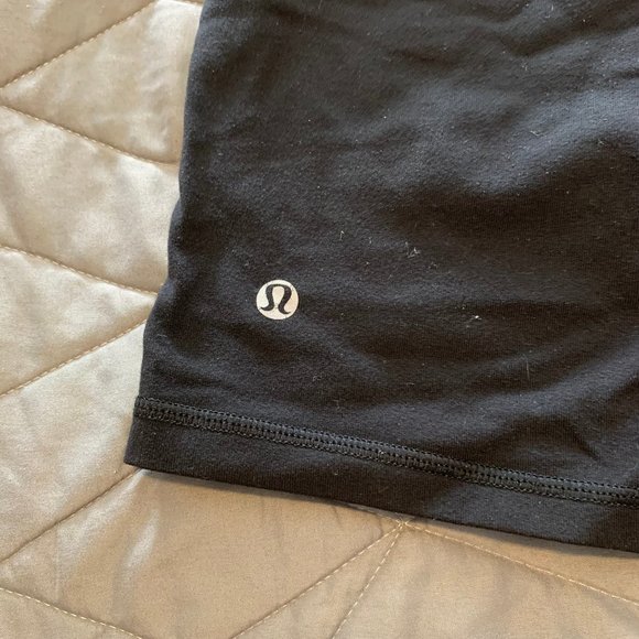 Lululemon Women’s Tall Reverse Groove Shorts - Picture 7 of 11